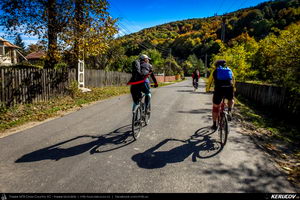 Trasee cu bicicleta MTB XC - Traseu MTB Campina - Urleta - Cocorastii Mislii - Bustenari - Poiana Trestiei - Cosminele - Dumbravesti - Plopeni - Ploiesti de Andrei Vocurek