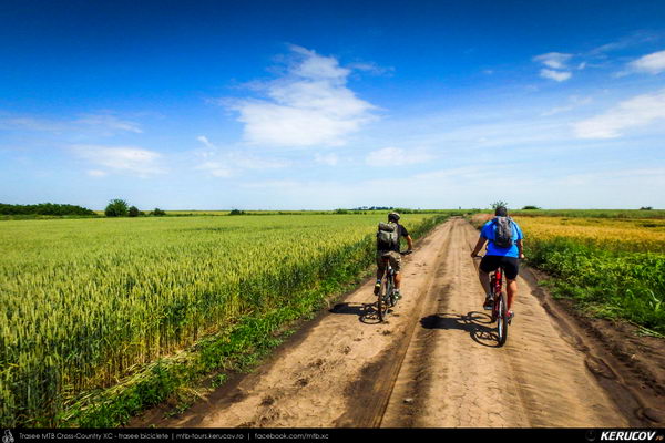Traseu cu bicicleta MTB XC Dragos-Voda - Ivanesti - Buesti - Albesti - Andrasesti - Orboesti - Ciochina - Orezu - Crasanii de Jos - Balaciu (Campia Baraganului) - KERUCOV .ro © 2007 - 2025 || #traseecubicicleta #mtb #ssp