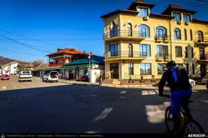 Trasee cu bicicleta MTB XC - Traseu MTB Maneciu-Ungureni - Valea Telejenelului - Chiciureni - Maneciu-Ungureni (Lacul Maneciu, Cascada Schinda) de Andrei Vocurek