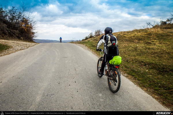 Traseu SSP Breaza - Valea Tarsei - Adunati - Ocina de Jos - Izvoru - Provita de Sus - Provita de Jos - Poiana Campina - KERUCOV .ro © 2007 - 2025 || #traseecubicicleta #mtb #ssp