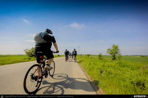Trasee cu bicicleta MTB XC - Traseu SSP Bucuresti - Colibasi - Comana - Vlad Tepes - Gradistea - 1 Decembrie - Bucuresti (bujorul de padure in Parcul Natural Comana) de Andrei Vocurek