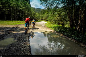 Trasee cu bicicleta MTB XC - Traseu MTB Muntii Baiului: Azuga - Valea Azugii - Pasul Azuga - Valea Garcinului - Sacele - Brasov de Andrei Vocurek