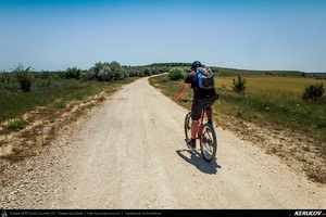 Trasee cu bicicleta MTB XC - Traseu MTB Medgidia - Poarta Alba - Murfatlar - Straja - Baraganu - Lanurile - Ciocarlia - Valea Dacilor - Medgidia (Canalul Dunare - Marea Neagra - Monumentul Tineretului de la Straja) de Andrei Vocurek