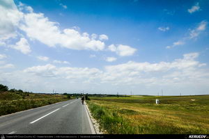 Trasee cu bicicleta MTB XC - Traseu MTB Medgidia - Poarta Alba - Murfatlar - Straja - Baraganu - Lanurile - Ciocarlia - Valea Dacilor - Medgidia (Canalul Dunare - Marea Neagra - Monumentul Tineretului de la Straja) de Andrei Vocurek