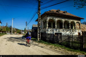 Trasee cu bicicleta MTB XC - Traseu MTB Pitesti - Argeselu - Jupanesti - Retevoiesti - Domnesti - Corbi - Jgheaburi - Pitesti (Biserica de lemn din Jupanesti, Manastirea Corbii de Piatra, Cula Druganescu, Vila Micescu) de Andrei Vocurek