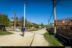 Trasee cu bicicleta MTB XC - Traseu MTB Pitesti - Argeselu - Jupanesti - Retevoiesti - Domnesti - Corbi - Jgheaburi - Pitesti (Biserica de lemn din Jupanesti, Manastirea Corbii de Piatra, Cula Druganescu, Vila Micescu) de Andrei Vocurek