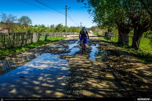 Trasee cu bicicleta MTB XC - Traseu MTB Pitesti - Argeselu - Jupanesti - Retevoiesti - Domnesti - Corbi - Jgheaburi - Pitesti (Biserica de lemn din Jupanesti, Manastirea Corbii de Piatra, Cula Druganescu, Vila Micescu) de Andrei Vocurek
