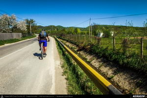 Trasee cu bicicleta MTB XC - Traseu MTB Pitesti - Argeselu - Jupanesti - Retevoiesti - Domnesti - Corbi - Jgheaburi - Pitesti (Biserica de lemn din Jupanesti, Manastirea Corbii de Piatra, Cula Druganescu, Vila Micescu) de Andrei Vocurek