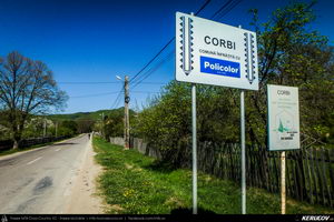 Trasee cu bicicleta MTB XC - Traseu MTB Pitesti - Argeselu - Jupanesti - Retevoiesti - Domnesti - Corbi - Jgheaburi - Pitesti (Biserica de lemn din Jupanesti, Manastirea Corbii de Piatra, Cula Druganescu, Vila Micescu) de Andrei Vocurek