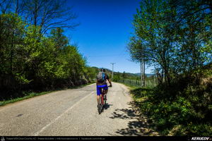 Trasee cu bicicleta MTB XC - Traseu MTB Pitesti - Argeselu - Jupanesti - Retevoiesti - Domnesti - Corbi - Jgheaburi - Pitesti (Biserica de lemn din Jupanesti, Manastirea Corbii de Piatra, Cula Druganescu, Vila Micescu) de Andrei Vocurek