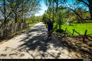 Trasee cu bicicleta MTB XC - Traseu MTB Pitesti - Argeselu - Jupanesti - Retevoiesti - Domnesti - Corbi - Jgheaburi - Pitesti (Biserica de lemn din Jupanesti, Manastirea Corbii de Piatra, Cula Druganescu, Vila Micescu) de Andrei Vocurek