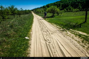 Trasee cu bicicleta MTB XC - Traseu MTB Pitesti - Argeselu - Jupanesti - Retevoiesti - Domnesti - Corbi - Jgheaburi - Pitesti (Biserica de lemn din Jupanesti, Manastirea Corbii de Piatra, Cula Druganescu, Vila Micescu) de Andrei Vocurek