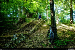 Trasee cu bicicleta MTB XC - Traseu MTB Pitesti - Argeselu - Jupanesti - Retevoiesti - Domnesti - Corbi - Jgheaburi - Pitesti (Biserica de lemn din Jupanesti, Manastirea Corbii de Piatra, Cula Druganescu, Vila Micescu) de Andrei Vocurek