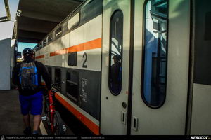 Trasee cu bicicleta MTB XC - Traseu MTB Pitesti - Argeselu - Jupanesti - Retevoiesti - Domnesti - Corbi - Jgheaburi - Pitesti (Biserica de lemn din Jupanesti, Manastirea Corbii de Piatra, Cula Druganescu, Vila Micescu) de Andrei Vocurek