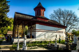 Trasee cu bicicleta MTB XC - Traseu MTB Pitesti - Argeselu - Jupanesti - Retevoiesti - Domnesti - Corbi - Jgheaburi - Pitesti (Biserica de lemn din Jupanesti, Manastirea Corbii de Piatra, Cula Druganescu, Vila Micescu) de Andrei Vocurek