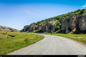 Trasee cu bicicleta MTB XC - Traseu MTB Cheile Dobrogei - Podisul Casimcei: Targusor - Gura Dobrogei - Sacele - Corbu - Navodari - Mamaia (Cheile Dobrogei, Pestera Casian, Pestera Liliecilor, Marea Neagra) de Andrei Vocurek