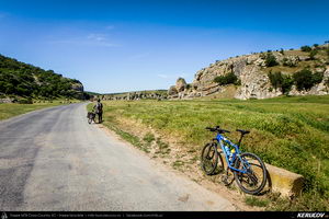 Trasee cu bicicleta MTB XC - Traseu MTB Cheile Dobrogei - Podisul Casimcei: Targusor - Gura Dobrogei - Sacele - Corbu - Navodari - Mamaia (Cheile Dobrogei, Pestera Casian, Pestera Liliecilor, Marea Neagra) de Andrei Vocurek