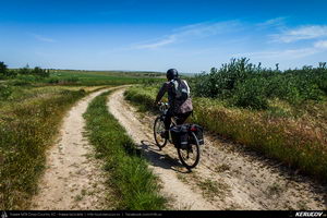 Trasee cu bicicleta MTB XC - Traseu MTB Cheile Dobrogei - Podisul Casimcei: Targusor - Gura Dobrogei - Sacele - Corbu - Navodari - Mamaia (Cheile Dobrogei, Pestera Casian, Pestera Liliecilor, Marea Neagra) de Andrei Vocurek