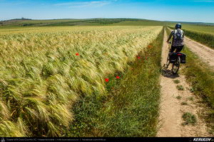 Trasee cu bicicleta MTB XC - Traseu MTB Cheile Dobrogei - Podisul Casimcei: Targusor - Gura Dobrogei - Sacele - Corbu - Navodari - Mamaia (Cheile Dobrogei, Pestera Casian, Pestera Liliecilor, Marea Neagra) de Andrei Vocurek