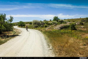 Trasee cu bicicleta MTB XC - Traseu MTB Cheile Dobrogei - Podisul Casimcei: Targusor - Gura Dobrogei - Sacele - Corbu - Navodari - Mamaia (Cheile Dobrogei, Pestera Casian, Pestera Liliecilor, Marea Neagra) de Andrei Vocurek