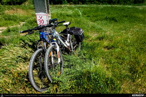Trasee cu bicicleta MTB XC - Traseu MTB Cheile Dobrogei - Podisul Casimcei: Targusor - Gura Dobrogei - Sacele - Corbu - Navodari - Mamaia (Cheile Dobrogei, Pestera Casian, Pestera Liliecilor, Marea Neagra) de Andrei Vocurek