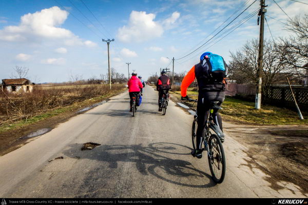 Traseu SSP Bucuresti - Buftea - Lucianca - Peris - Balteni - Saftica - Balotesti - Dimieni - Tunari - Bucuresti - KERUCOV .ro © 2007 - 2025 || #traseecubicicleta #mtb #ssp
