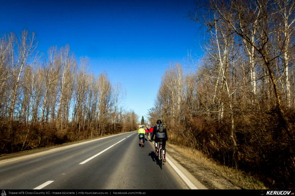 Traseu SSP Bucuresti - Buftea - Crevedia - Butimanu - Catunu - Cocorastii Colt - Targsoru Vechi - Ploiesti - KERUCOV .ro © 2007 - 2025 || #traseecubicicleta #mtb #ssp