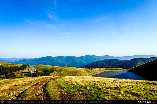 Traseu cu bicicleta MTB XC Muntii Siriu: Nehoiasu - Lunca Jaristei - Lacul Vulturilor - Nehoiu - Valea Lupului - Patarlagele - Gura Bascei - KERUCOV .ro © 2007 - 2025 || #traseecubicicleta #mtb #ssp