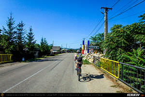 Trasee cu bicicleta MTB XC - Traseu MTB Poienile - Gura Bascei - Calvini - Slobozia - Corbu - Lera - Chiojdu - Basca Chiojdului: Casa cu Blazoane din Chiojdu si Cascada La Sipot de Andrei Vocurek