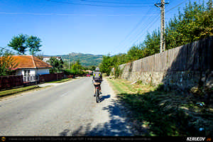Trasee cu bicicleta MTB XC - Traseu MTB Poienile - Gura Bascei - Calvini - Slobozia - Corbu - Lera - Chiojdu - Basca Chiojdului: Casa cu Blazoane din Chiojdu si Cascada La Sipot de Andrei Vocurek