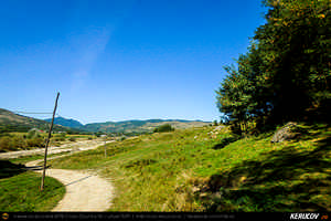 Trasee cu bicicleta MTB XC - Traseu MTB Poienile - Gura Bascei - Calvini - Slobozia - Corbu - Lera - Chiojdu - Basca Chiojdului: Casa cu Blazoane din Chiojdu si Cascada La Sipot de Andrei Vocurek