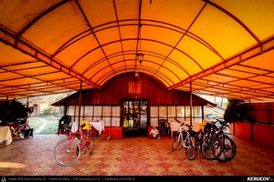 Trasee cu bicicleta MTB XC - Traseu SSP Bucuresti - Valea Dragului - Herasti - Dobreni - Copaceni - Adunatii-Copaceni - Bucuresti (Casa de piatra din Herasti - conacul Udriste Nasturel) de Andrei Vocurek