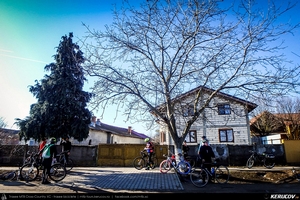 Trasee cu bicicleta MTB XC - Traseu SSP Bucuresti - Valea Dragului - Hotarele - Mironesti - Gradistea - Adunatii-Copaceni - Bucuresti (Schitul Mironesti si Conacul Radu Serban) de Andrei Vocurek