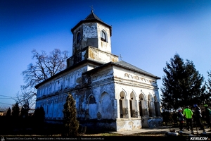 Trasee cu bicicleta MTB XC - Traseu SSP Bucuresti - Valea Dragului - Hotarele - Mironesti - Gradistea - Adunatii-Copaceni - Bucuresti (Schitul Mironesti si Conacul Radu Serban) de Andrei Vocurek