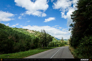 Trasee cu bicicleta MTB XC - Traseu MTB Poienile - Patarlagele - Colti - Ulmet - Bozioru - Muscelu-Caramanesti - Valea Sibiciului - Poienile: Babele de la Ulmet / trovanti de Andrei Vocurek