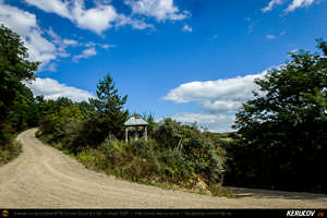 Trasee cu bicicleta MTB XC - Traseu MTB Poienile - Patarlagele - Colti - Ulmet - Bozioru - Muscelu-Caramanesti - Valea Sibiciului - Poienile: Babele de la Ulmet / trovanti de Andrei Vocurek