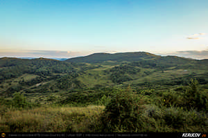 Trasee cu bicicleta MTB XC - Traseu MTB Poienile - Patarlagele - Colti - Ulmet - Bozioru - Muscelu-Caramanesti - Valea Sibiciului - Poienile: Babele de la Ulmet / trovanti de Andrei Vocurek