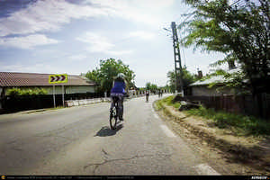 Trasee cu bicicleta MTB XC - Traseu SSP Bucuresti - 1 Decembrie - Gradistea - Comana - Vlad Tepes - Mogosesti - Jilava - Bucuresti (bujorul de padure in Parcul Natural Comana) de Andrei Vocurek