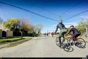 Trasee cu bicicleta MTB XC - Traseu SSP Bucuresti - Alunisu - Magurele - Ciorogarla - Bolintin-Deal - Tantava - Darvari - Clinceni - Magurele - Bucuresti: Manastirea Samurcasesti de Andrei Vocurek
