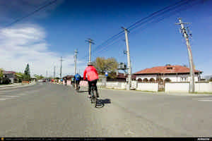 Trasee cu bicicleta MTB XC - Traseu SSP Bucuresti - Alunisu - Magurele - Ciorogarla - Bolintin-Deal - Tantava - Darvari - Clinceni - Magurele - Bucuresti: Manastirea Samurcasesti de Andrei Vocurek