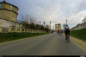 Trasee cu bicicleta MTB XC - Traseu SSP Bucuresti - Chiajna - Joita - Cosoba - Romanesti - Potlogi - Ulmi - Bolintin-Deal - Tantava - Darvari - Clinceni - Magurele - Bucuresti (Palatul Brancovenesc de la Potlogi) de Andrei Vocurek