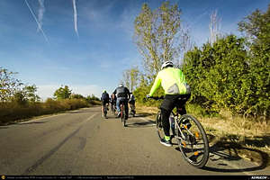 Trasee cu bicicleta MTB XC - Traseu SSP Bucuresti - Alunisu - Darasti-Ilfov - 1 Decembrie - Copaceni - Cretesti - Vidra - Dobreni - Colibasi - Comana - Gradistea - Mogosesti - Varlaam - Adunatii-Copaceni - 1 Decembrie - Darasti-Ilfov - Alunisu - Jilava - Bucuresti de Andrei Vocurek